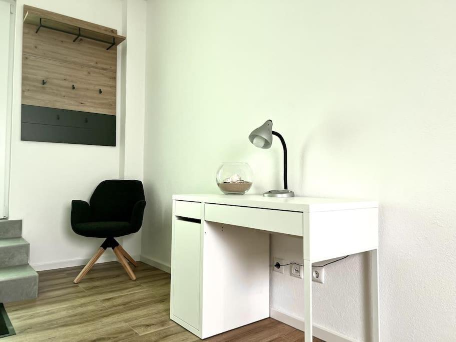 Eich  Moderne, Stilvolle Ferienwohnung In Eich מראה חיצוני תמונה